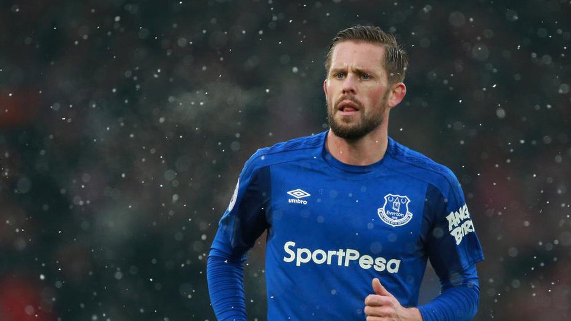 英超风云突变，枪手稳坐榜首，黑马并起搅乱传统格局